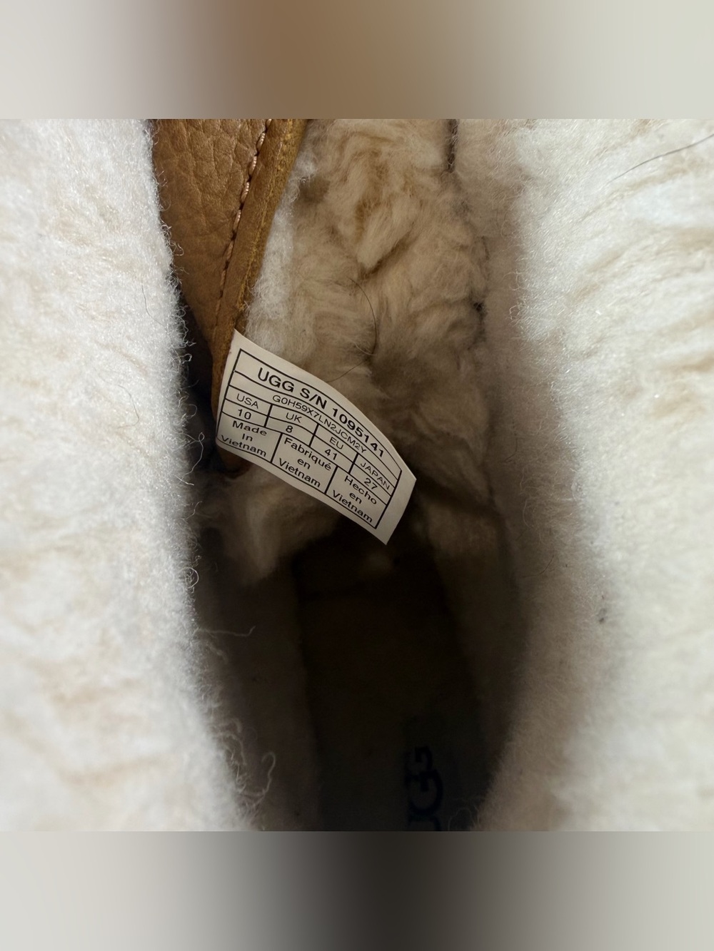 UGG Women’s Adirondack III Waterproof Boots Chestnut Size 10 MSRP $250 - Picture 8 of 9